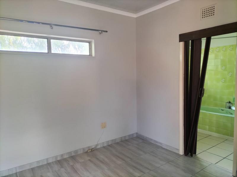 5 Bedroom Property for Sale in Willows Free State